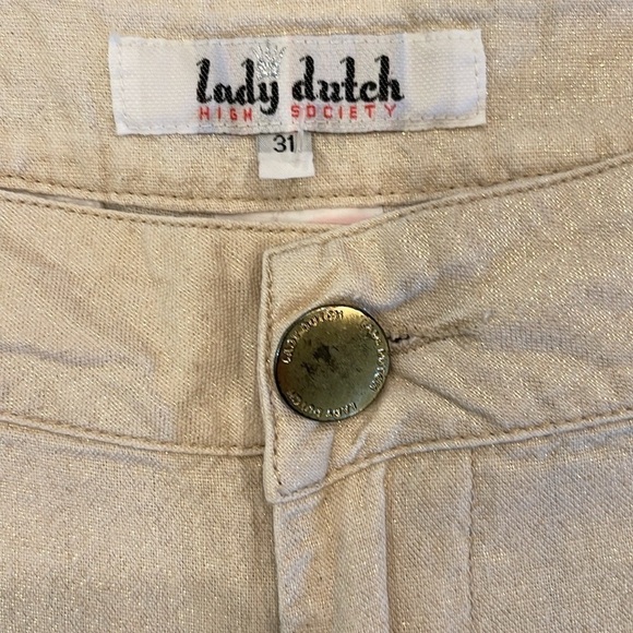 Lady Dutch 31” crème with gold  shimmer bubble hem shorts with pockets and zip - Picture 3 of 8